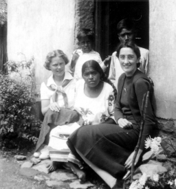 Eunice Pike and Florrie Hansen working in a village in Mexico