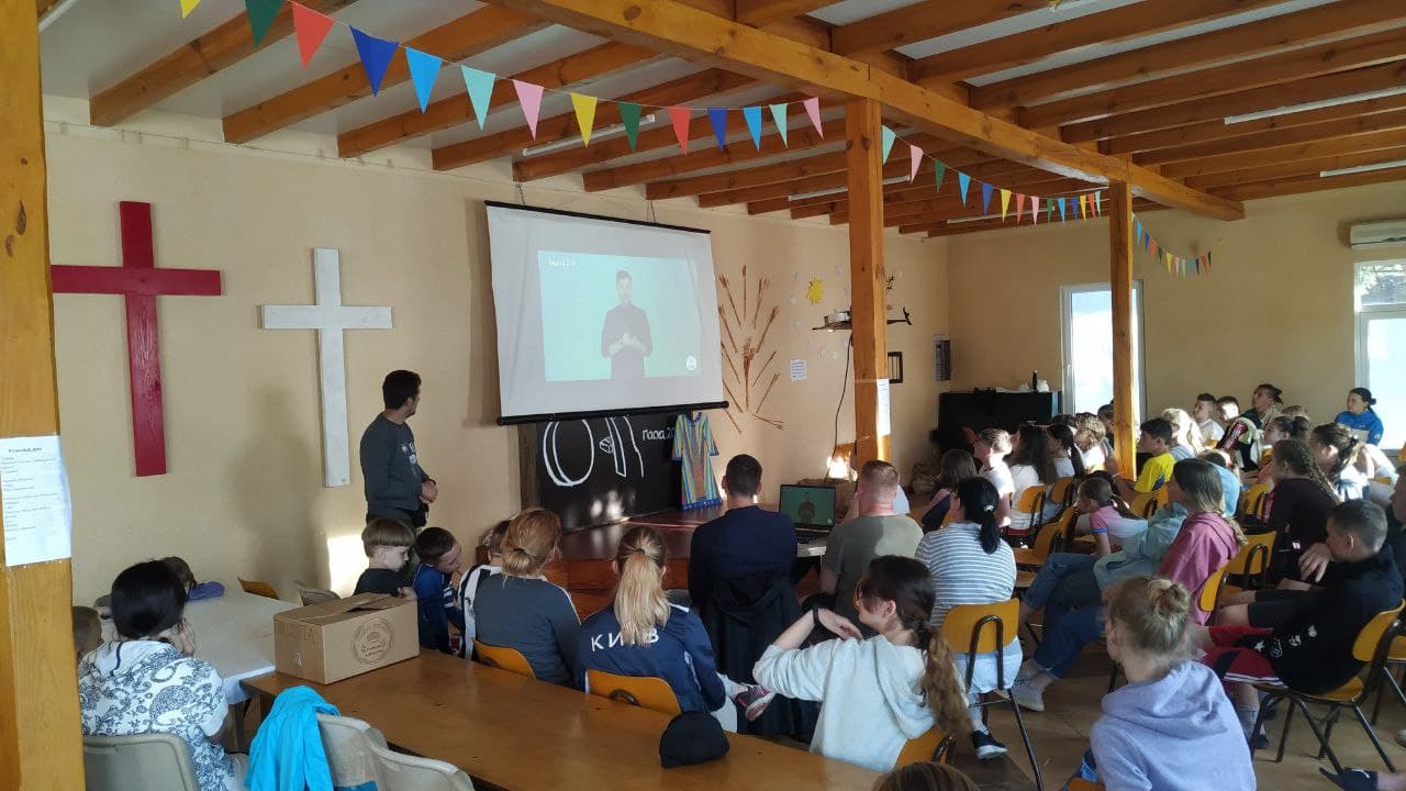 More of God’s Word for Deaf Ukrainians