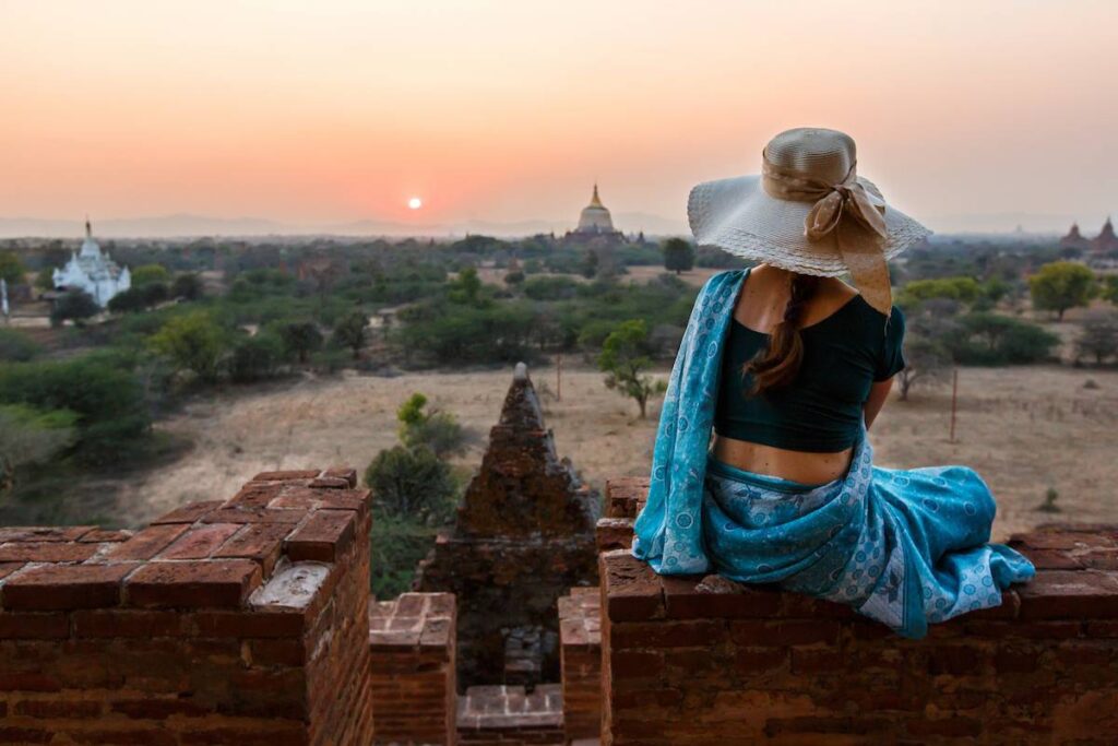 7 Ways to Pray for Missionaries